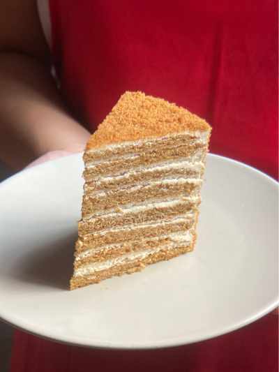 honey cake slice